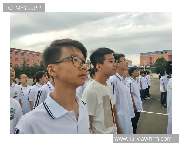 攀岩之路的深度对话：刘芳如何在挑战中找到自我与激情